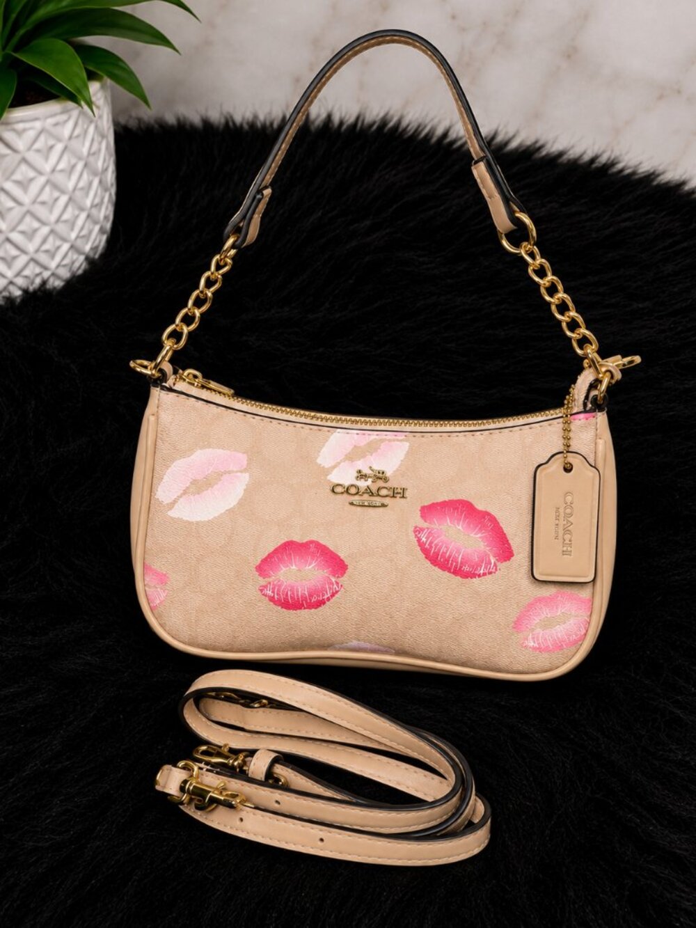 Beige Lip Print Shoulder Bag